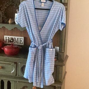 Liz’s great summer robe. Great cover up or just lounging.